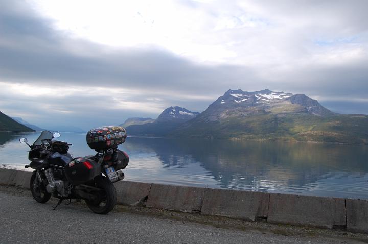 In avvicinamento alle Isole Lofoten2.jpg - AI PIEDI DELLA RUPE